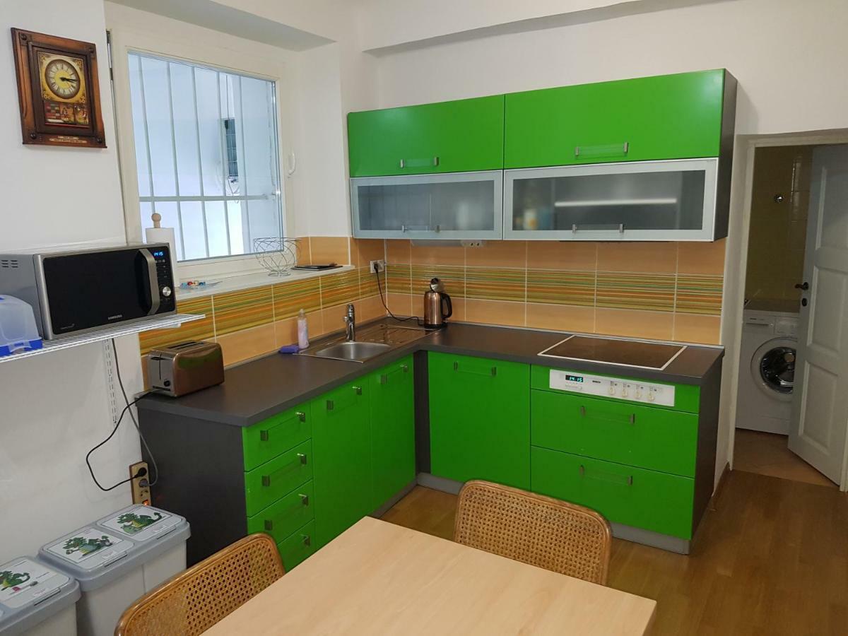 Sippo Apartments Любляна Екстер'єр фото